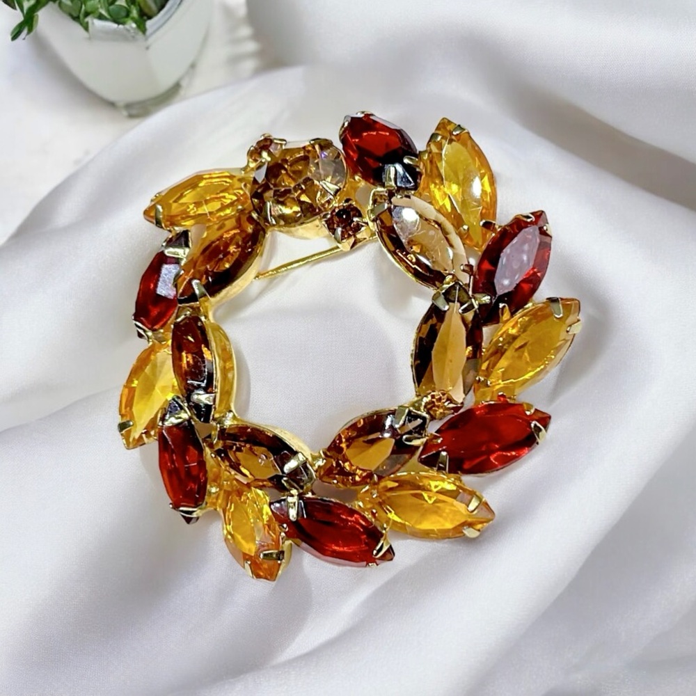 🌺Vintage Rhinestone Brooch - Picture 4 of 11